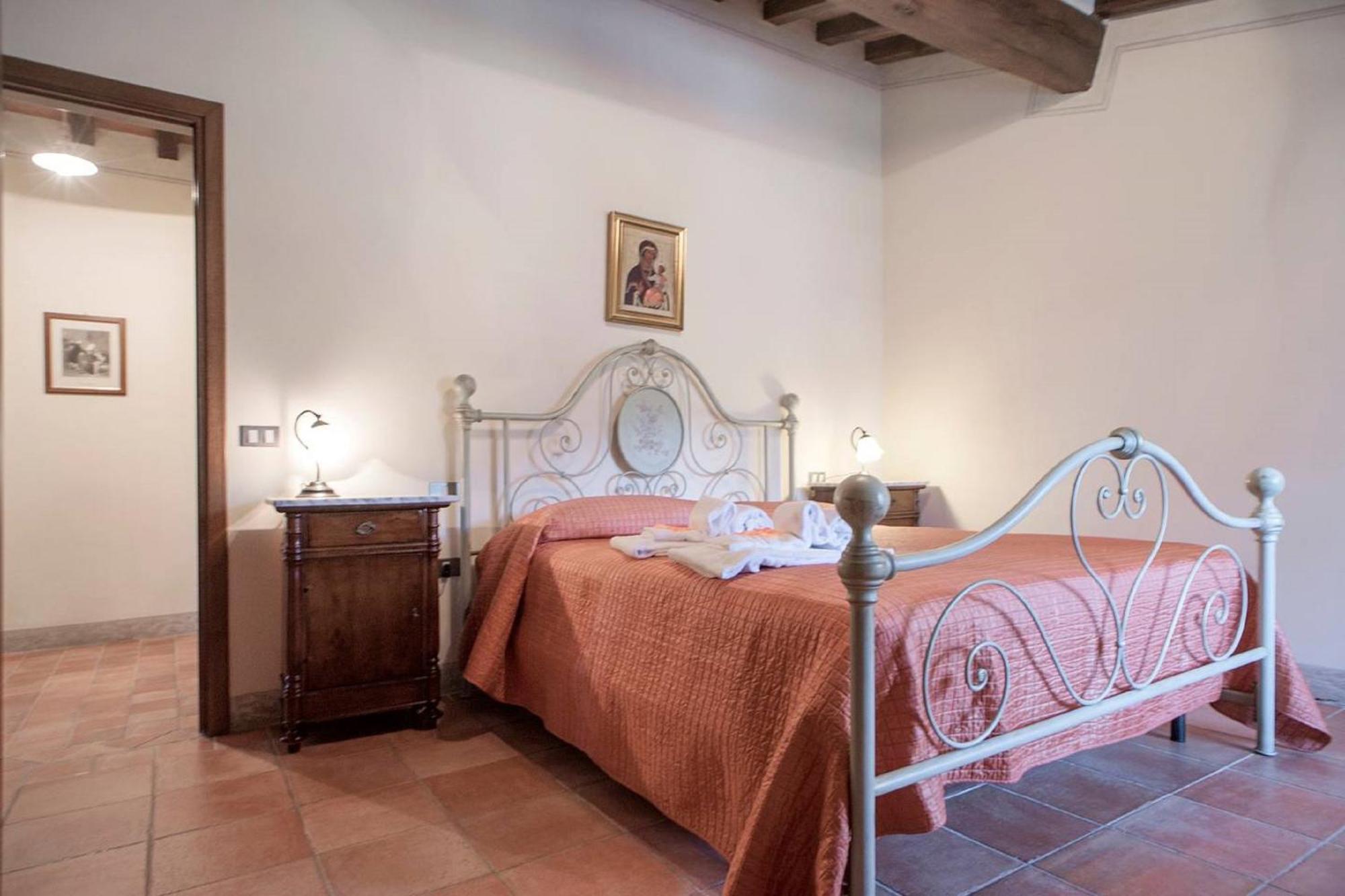 Azienda Agricola E Agriturismo Vallorsi Terricciola ภายนอก รูปภาพ