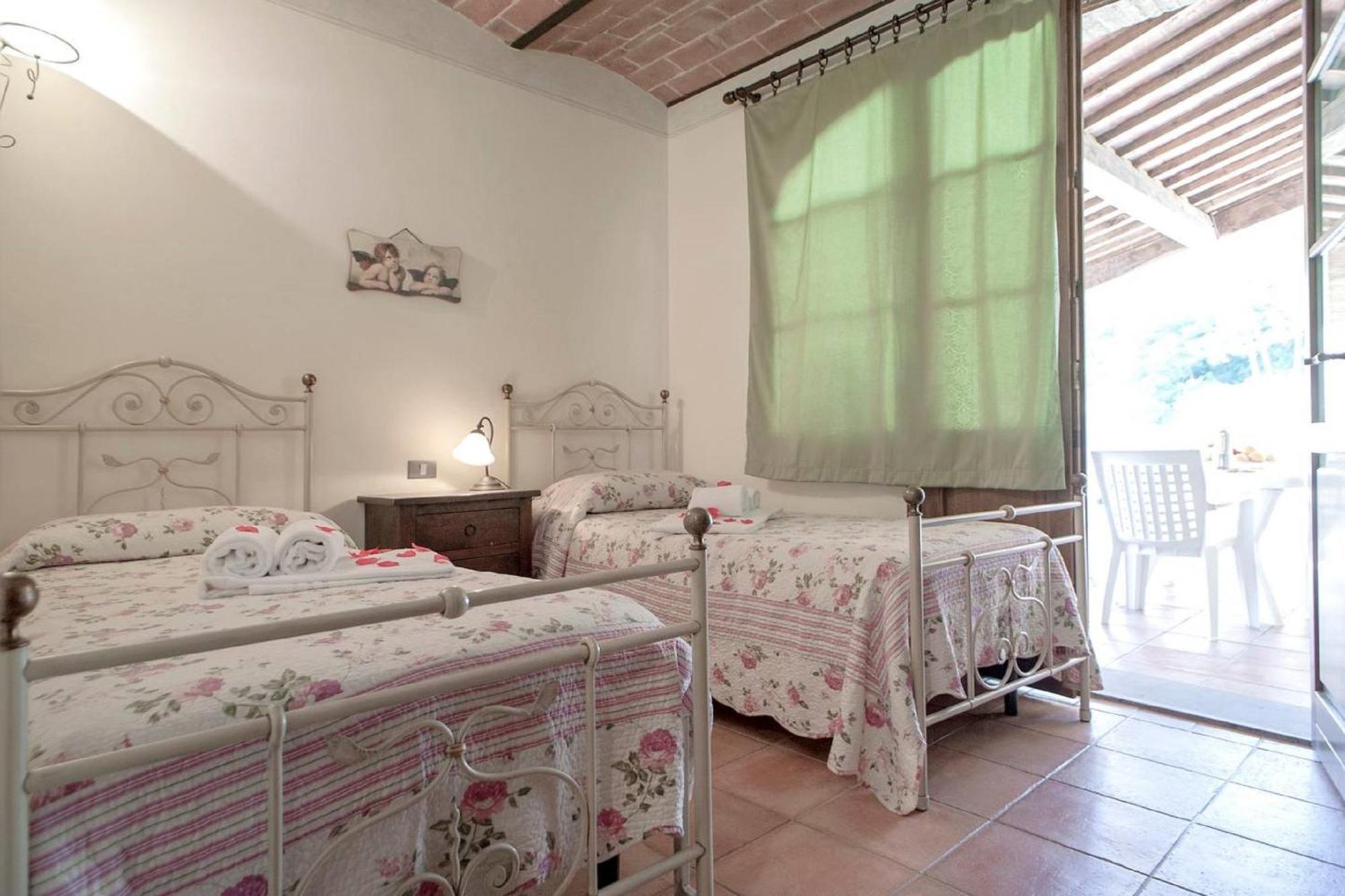 Azienda Agricola E Agriturismo Vallorsi Terricciola ภายนอก รูปภาพ