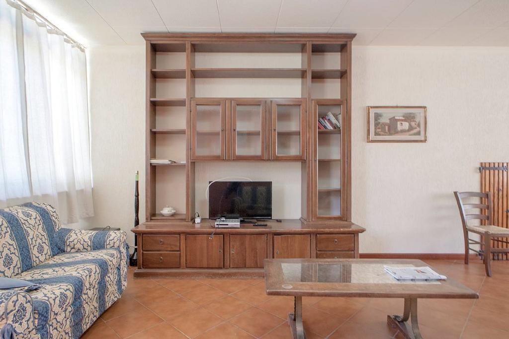 Azienda Agricola E Agriturismo Vallorsi Terricciola ภายนอก รูปภาพ